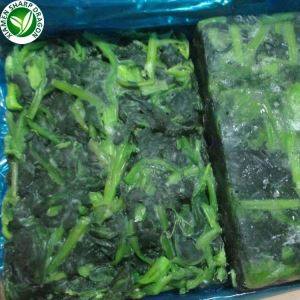 Espinacs i peces tallades congelades